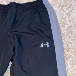 Black under armour athletic pants